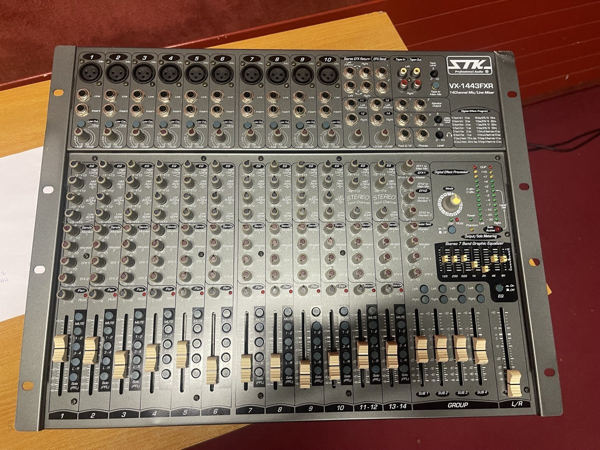 Console di mixaggio: STK VX-1443FXR 14 Channel Mixer used – Usato da Genève venduto da kor_78mm