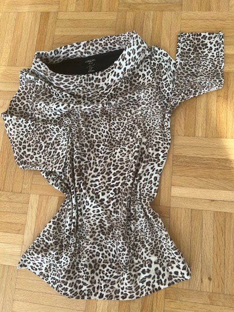 Marc Cain T-Shirts: "Marccain" Leo-Shirt Gr. N 2 = 36 – Neu (gemäss Beschreibung) aus Walenstadt von ricamul 9