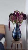 Stylishe Grosse Dunkelblau & Goldene Vase -