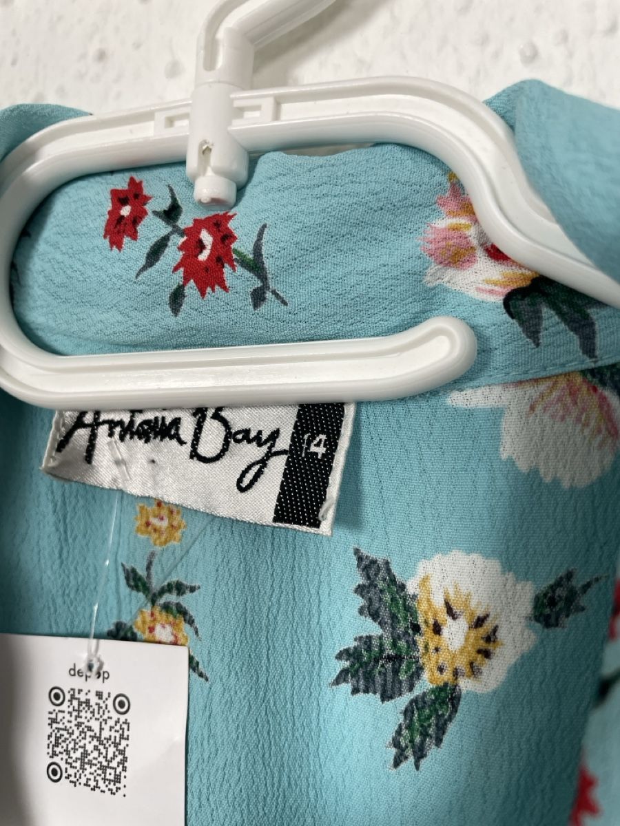 Vestiti: Vintage floral blue dress – Usato da Knonau venduto da Grapesvintage 2