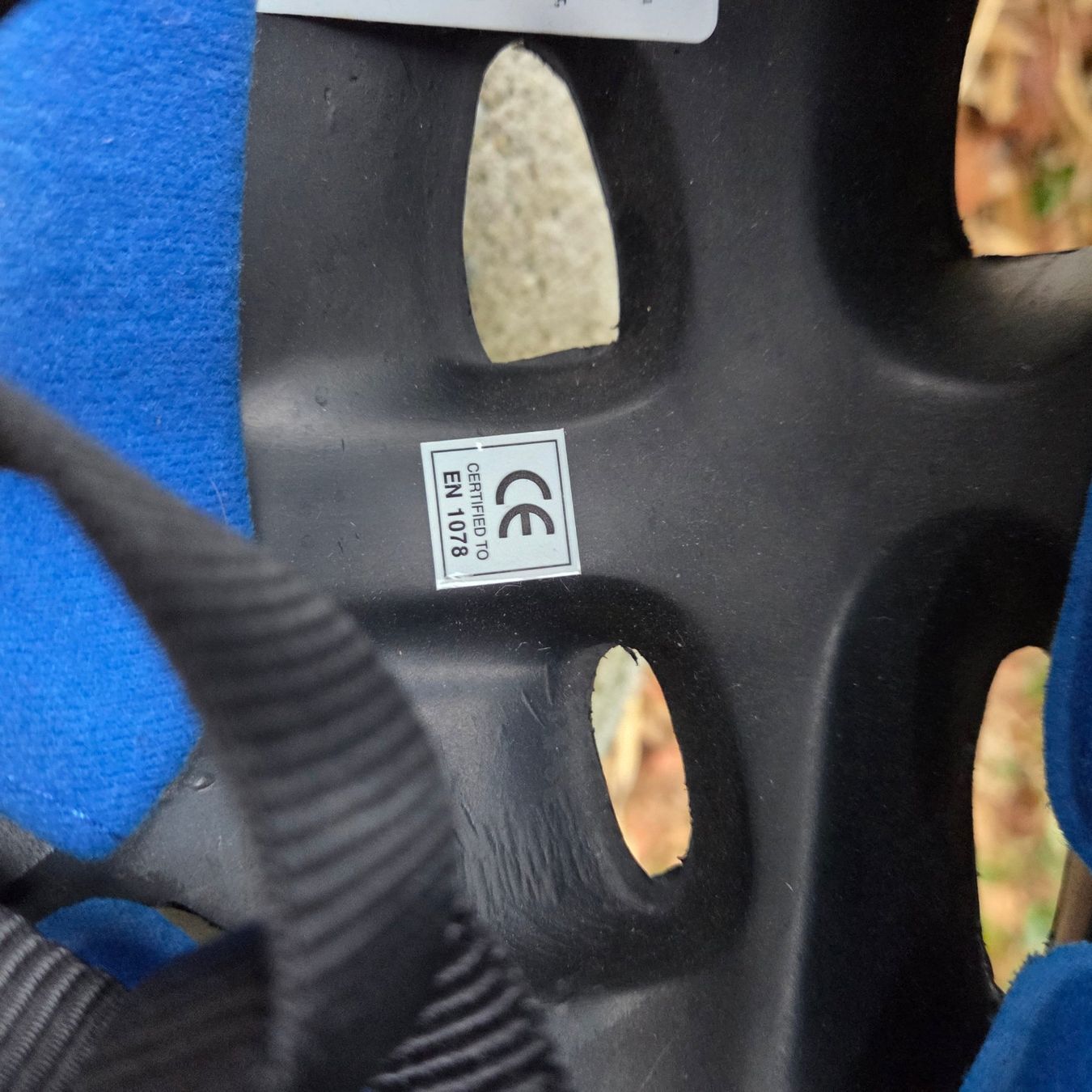 Helme: Casque à velos – Gebraucht aus Conches von mrp_qpt5 3