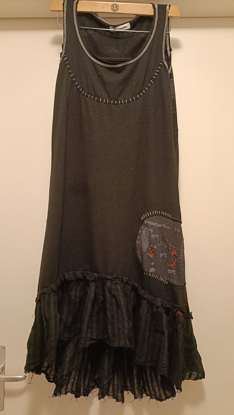 Kleider: Damen Kleid Gr. M, Uguale – Gebraucht aus Dübendorf von Me_sa