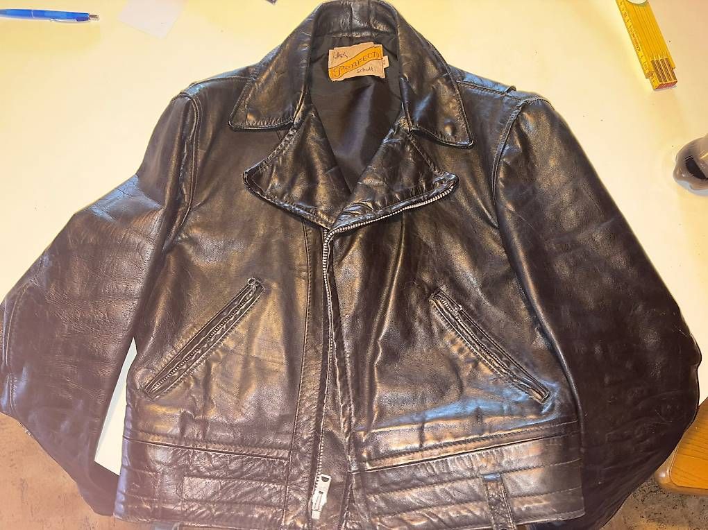 Vestes: Perfecto Schott Bros  – D'occasion à Biel/Bienne par loudmuffles 3