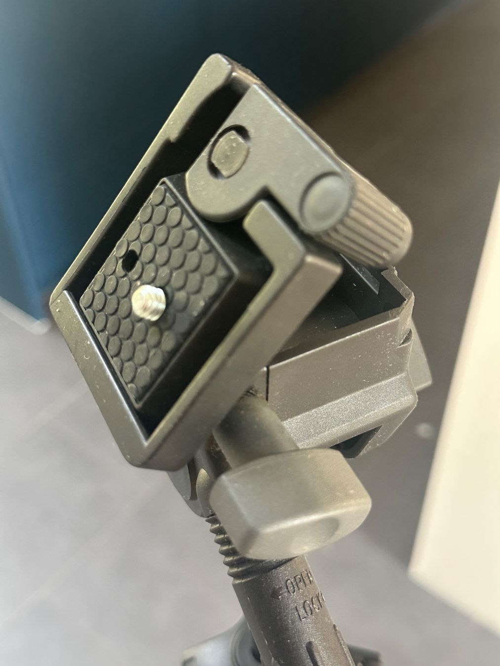 Treppiedi & Teste: Cullmann Stativ – Usato da St. Gallen venduto da quicknick_1 2