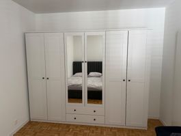 Kleiderschrank, 271 cm breit, weiss, 2025 gekauft