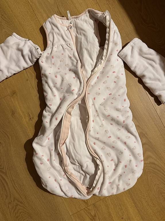 Lotti & Set di vestiti: Bébé filles – Usato da Vouvry venduto da Emilie19