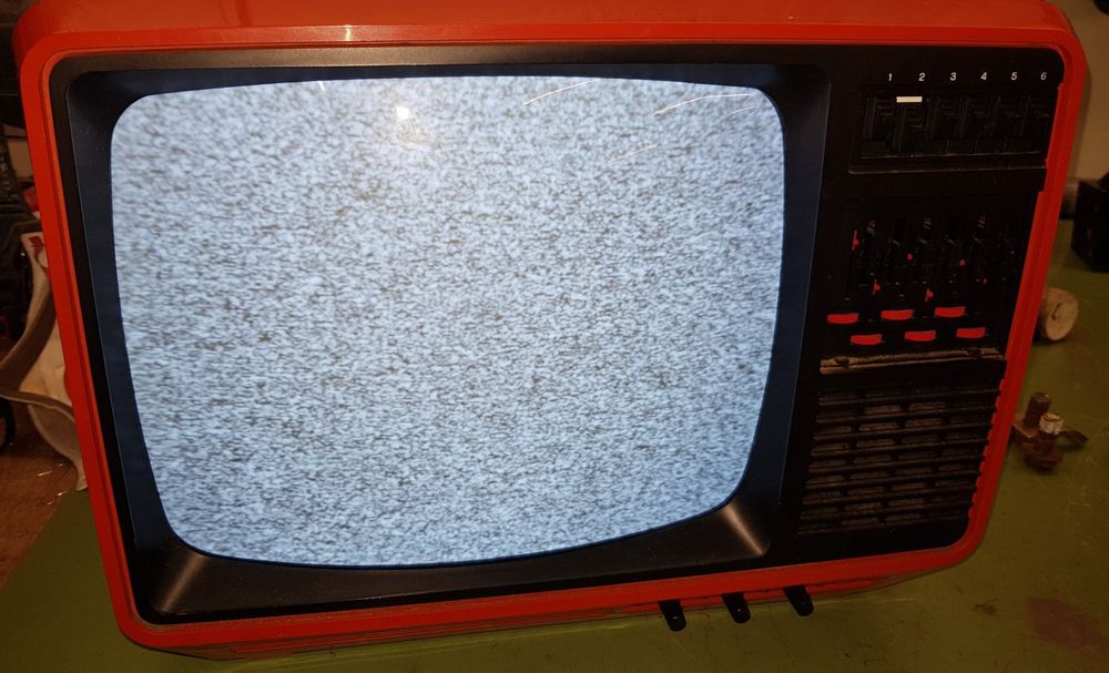 Alter Fernseher zur Deko Kaufen auf Ricardo