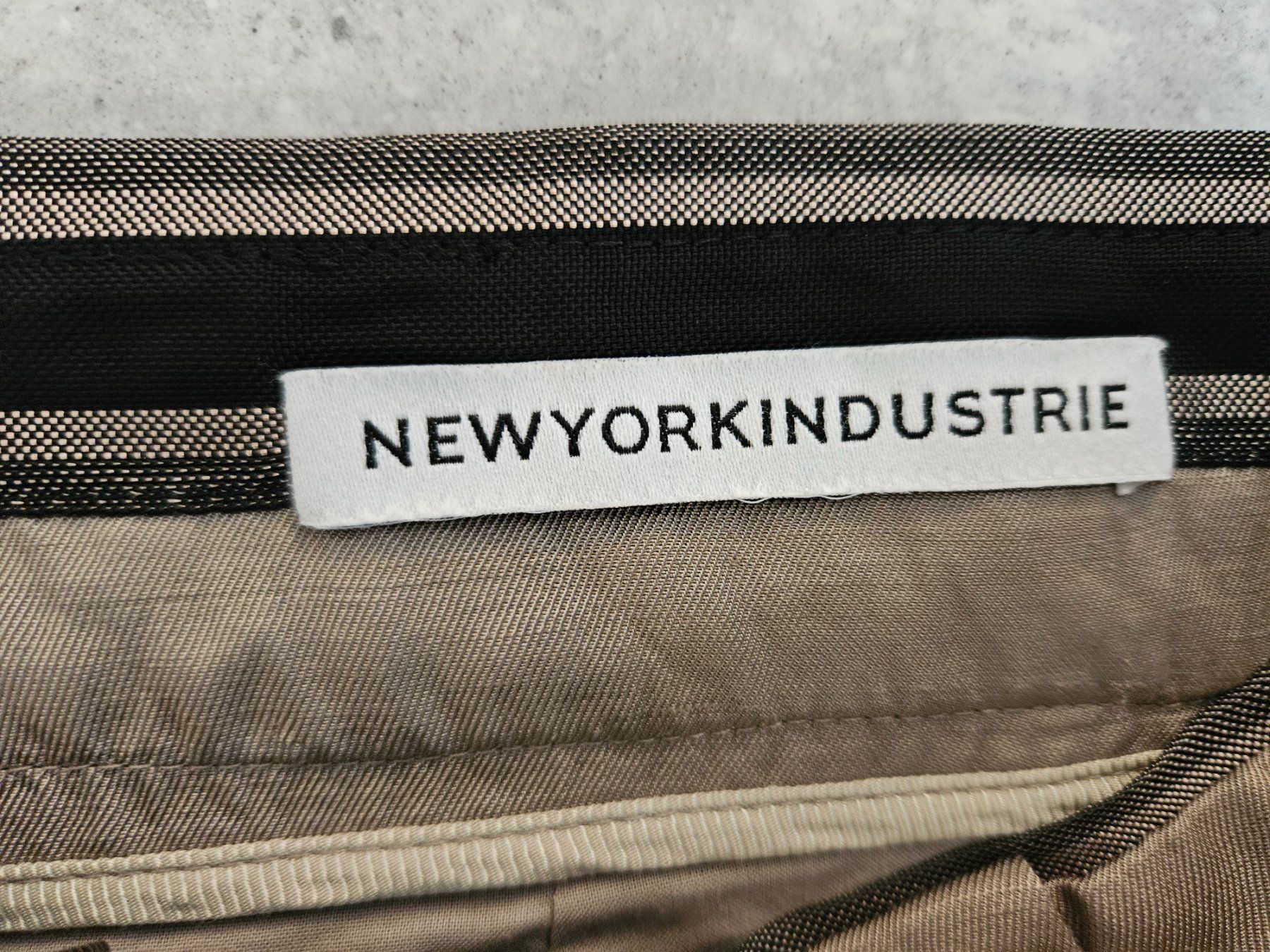 Pantaloni: Hose, Newyorkindustrie – Nuovo (secondo la descrizione) da Wiesendangen venduto da Sinhuk 2
