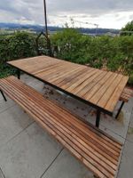 Gartentisch und 2x Bank Holz Metall