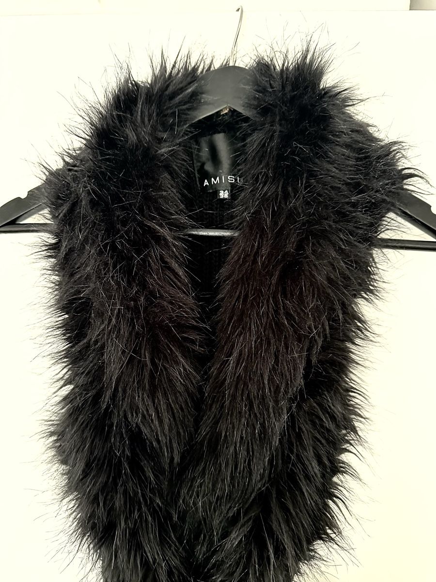 Gilet & Giacche senza maniche: Schwarze Kunstfellweste AMISU Gr. 36, Herbst Winter – Nuovo (secondo la descrizione) da unterentfelden venduto da leyla08 2