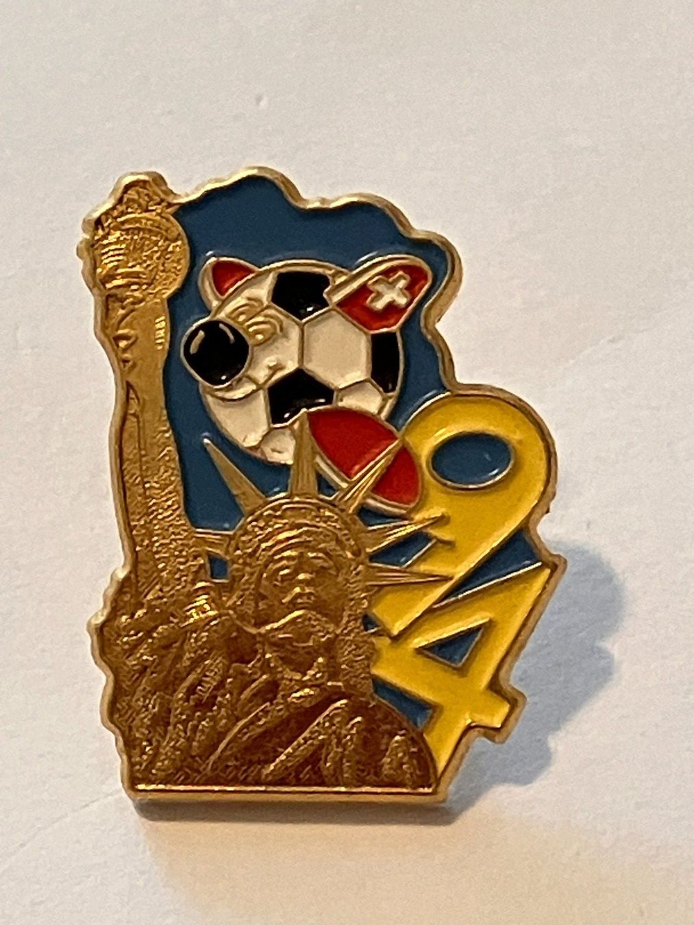 Placchette & Badge: 1 Pin WM USA 1994 – Usato da Basel venduto da djwwpp