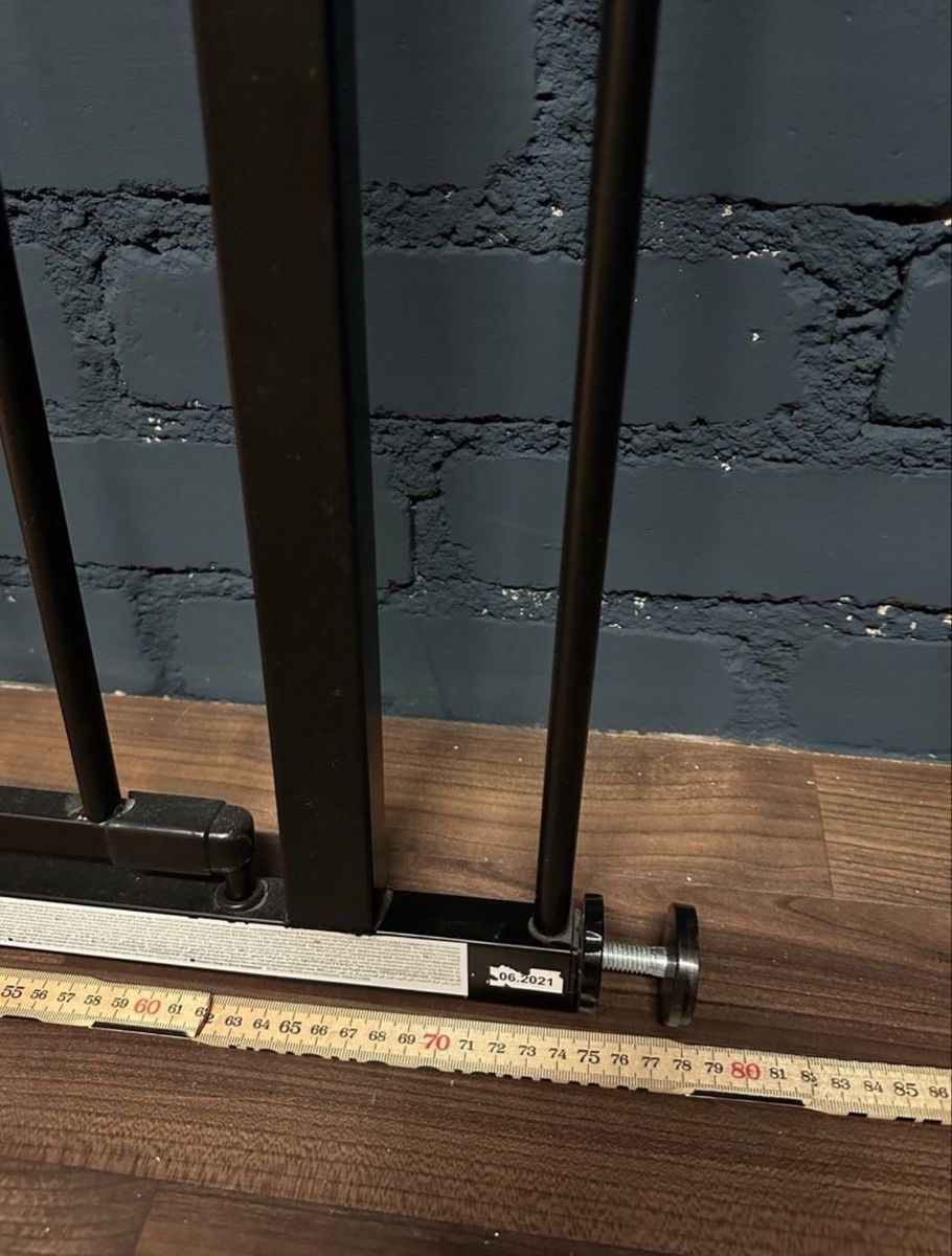 Tutto per la sicurezza: Hauck Treppenschutzgitter 75 - 80cm schwarz – Usato da Hägendorf venduto da neon09 2