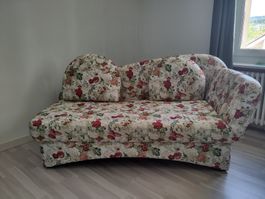 hochwertiges geblümtes Sofa