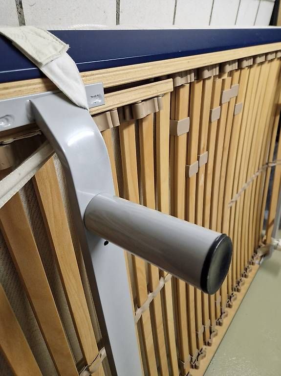 Letti: Bettgestell mit Lattenrost 140x200 – Usato da Winterthur venduto da TOPM 1