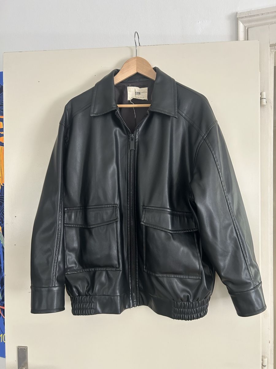 Stradivarius Giacche: Bomber Lederjacke Grösse M Kunstleder Stradivarius – Usato da Aarau venduto da maili99