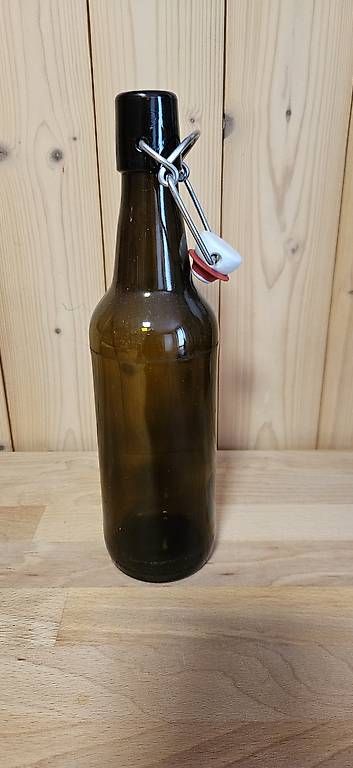 Bicchieri, Caraffe & Bottiglie: BIERFLASCHEN – Usato da Sarnen venduto da Saschape01 2