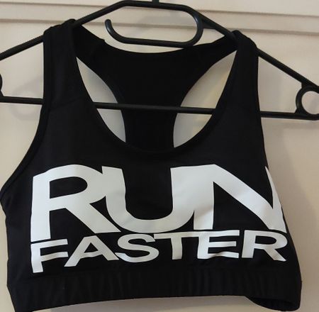 Sport BH Run Faster, Grösse S  Ideal für den Sommer