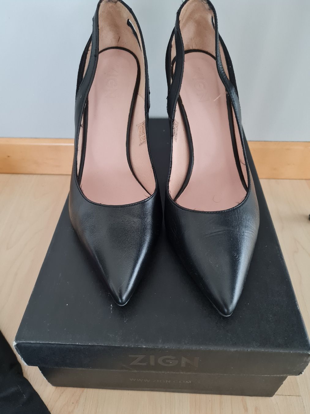 Scarpe da donna: ZIGN High Heels Gr. 40 Leder schwarz – Usato da Rotkreuz venduto da tat_8zds 1