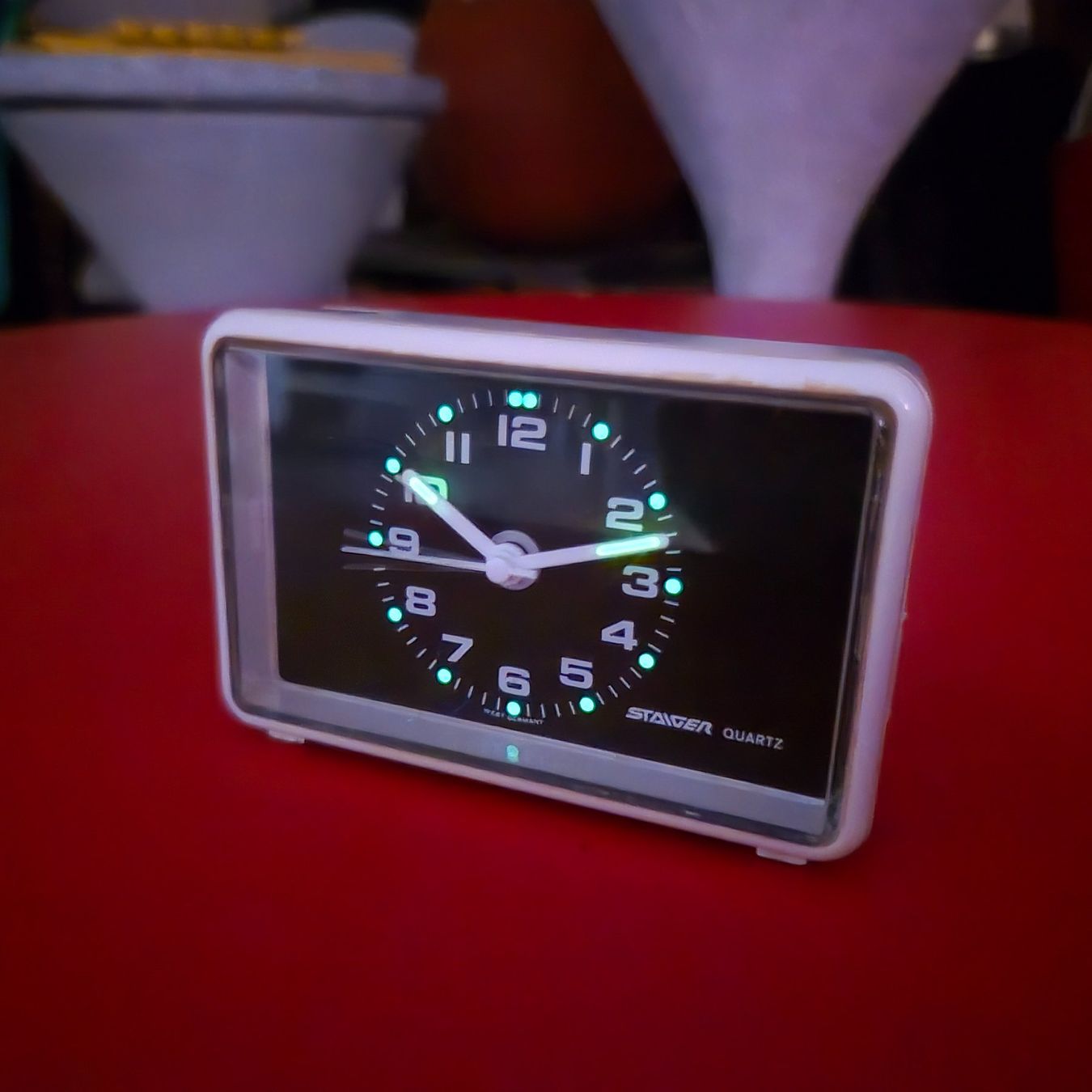 Sveglie: 80s Alarm Clock Wecker Uhr Staiger Quartz Reisewecker – Usato da Nottwil venduto da Wondewa-Shop