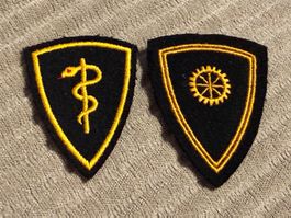 2 Spezialistenabzeichen - Schweizer Armee