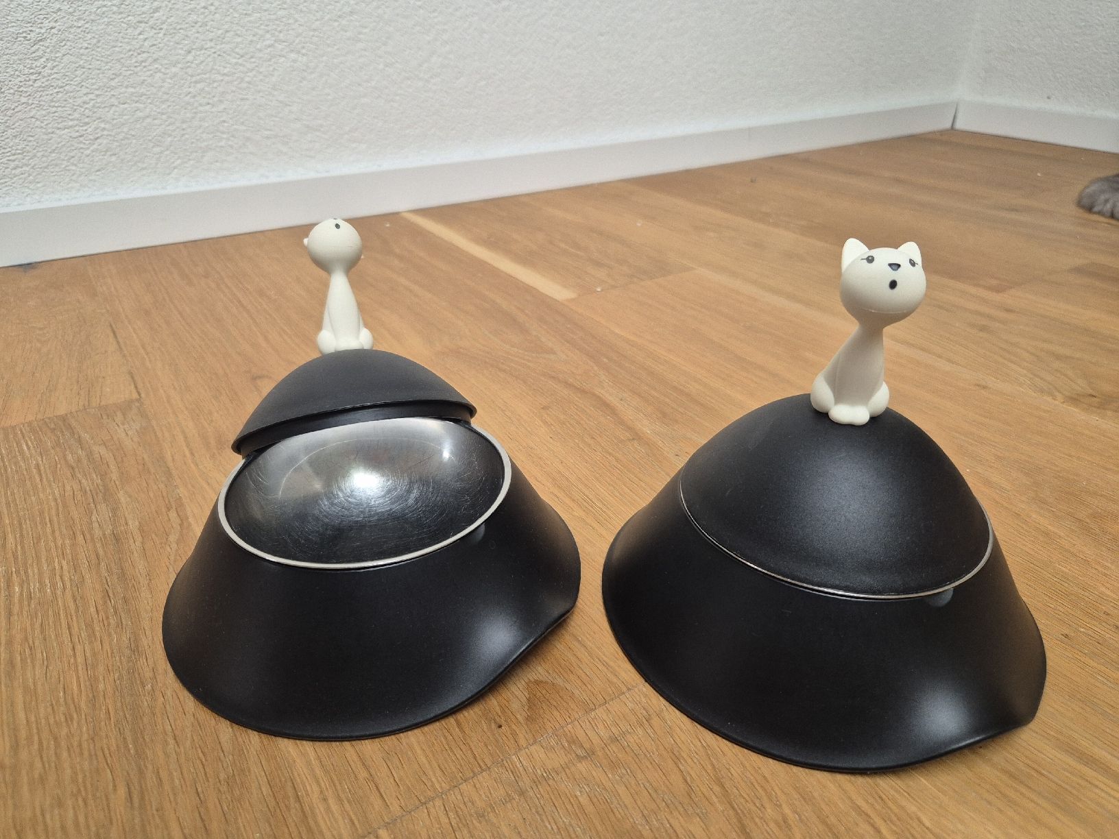 Alessi Contenitori & Simili: Alessi Katzennäpfe mit Deckel – Usato da Zuzgen venduto da SaBee91 2