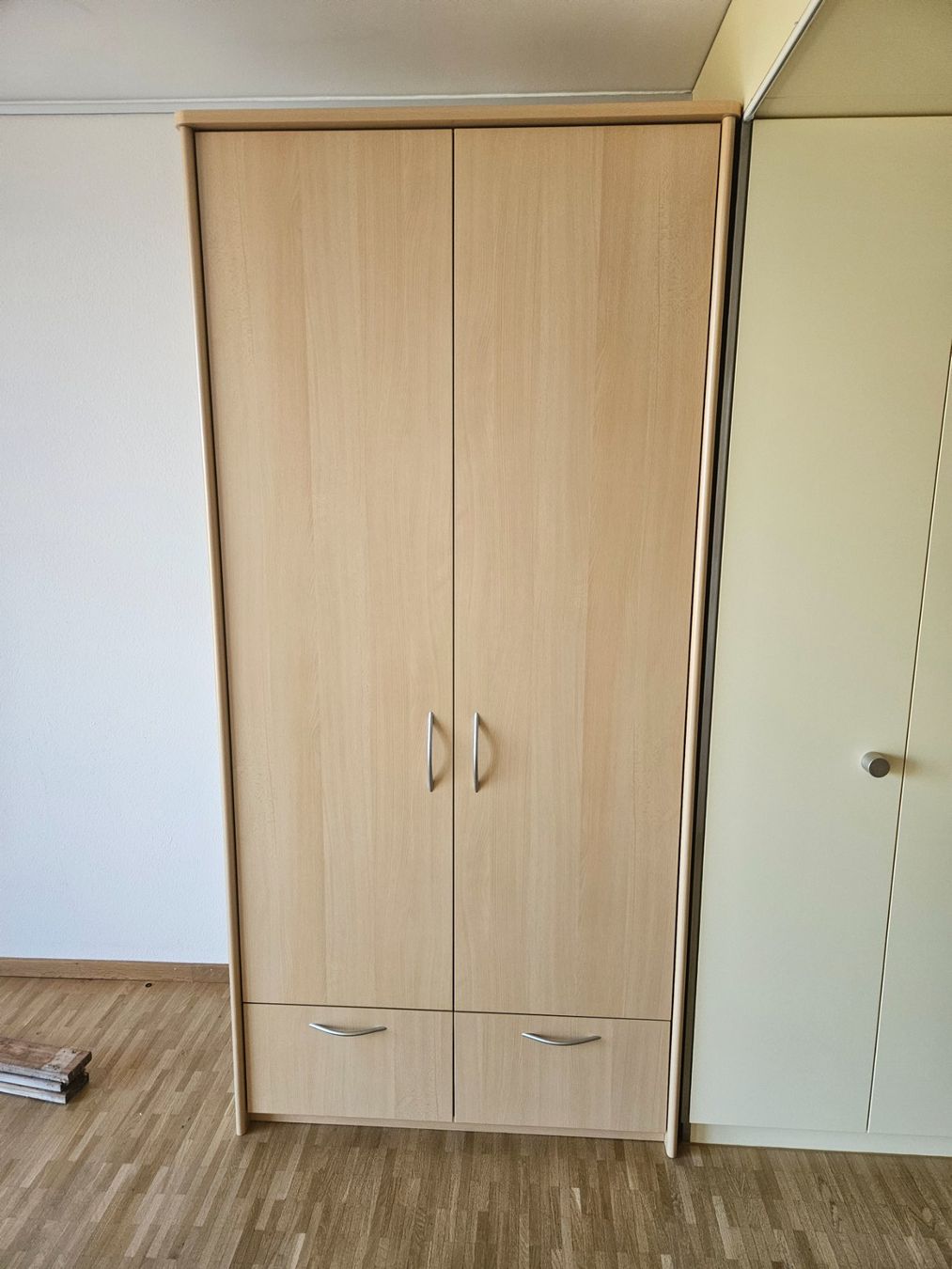 Armadi: Hochwertiger Kleiderschrank – Usato da Rüti ZH venduto da looren94 2