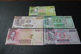 Guinée UNC Serie 2022 inclus 10 000 francs