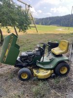 Rasenmäher John Deere 170 mit Ersatzrädern, defekt