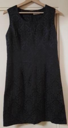 Elegantes, schwarzes Kleid / mit Muster / Gr. M