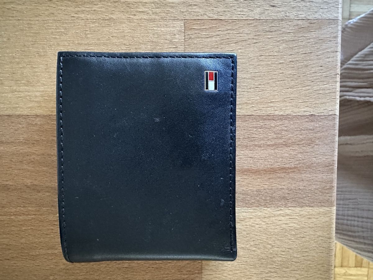 Tommy Hilfiger Brieftaschen: Tommy Hilfiger Lederportemonnaie – Neu (gemäss Beschreibung) aus Ostermundigen von anja046 4