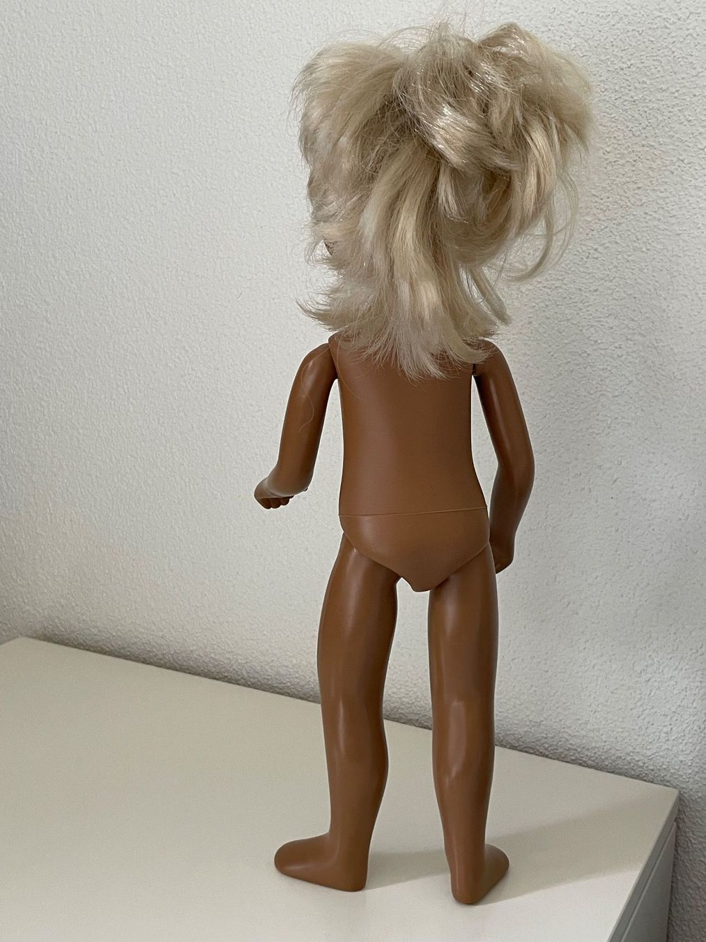 Bambole: Sasha Morgenthaler Puppe mit handgenähtem Outfit – Usato da Zürich venduto da plumita 8