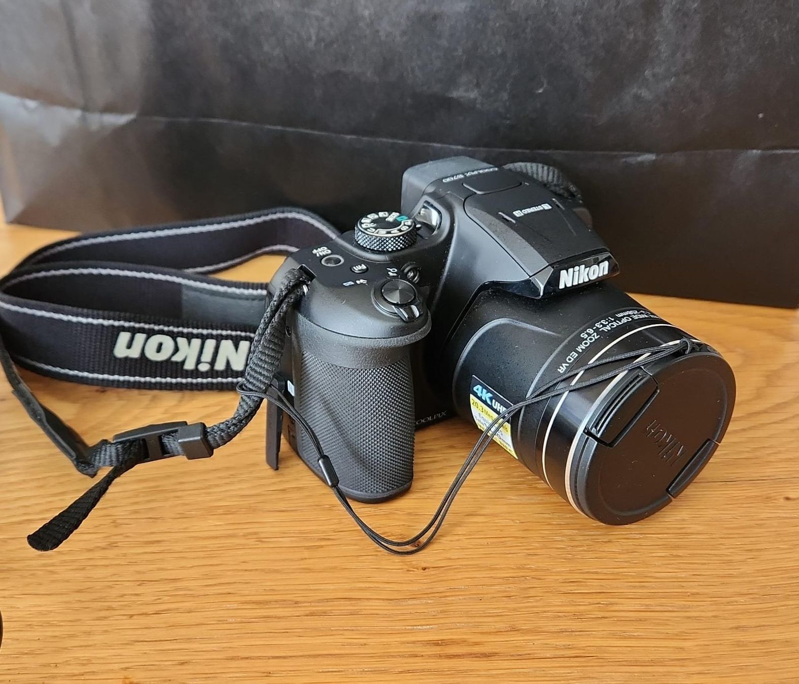 Nikon Fotocamera: Nikon Coolpix B700 Bridgekamera – Usato da Lyssach venduto da twaddle28
