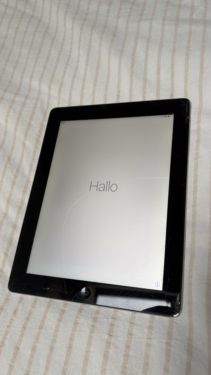 Apple Tablet PC: iPad 4 / Model A1458 – Gebraucht aus Sargans von Blamii 1