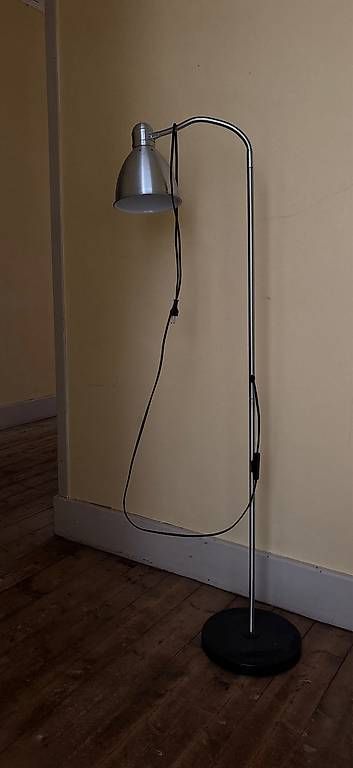 Lampes: Stehlampe – D'occasion à Bern par lke_y6gm 1