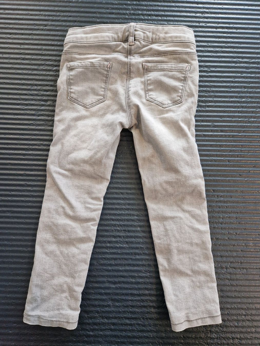 Pantaloni: Jeans Hose Winter, Gr. 104, Neuwertig – Usato da Glattpark(Opfikon) venduto da dememora 1