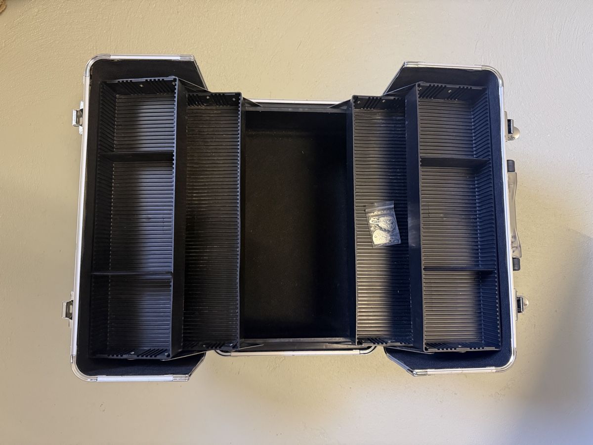 Valigie: Handwerkkoffer Aluminium mit Einteiler Grösse M NEU – Usato da Uster venduto da Buchel 1