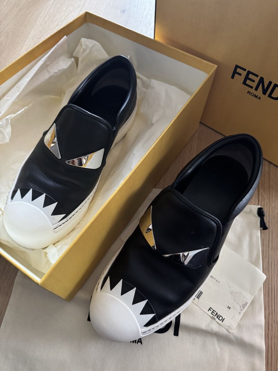 Fendi Scarpe da donna: Sneaker Fendi – Nuovo (secondo la descrizione) da Pully venduto da bbo_7b8c 1