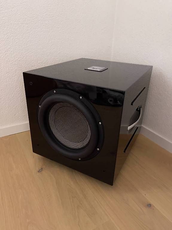 Rel Acoustics Lautsprecher: Subwoofer REL Carbon 2022 – Gebraucht aus Lussy-sur-Morges von con_ld5r