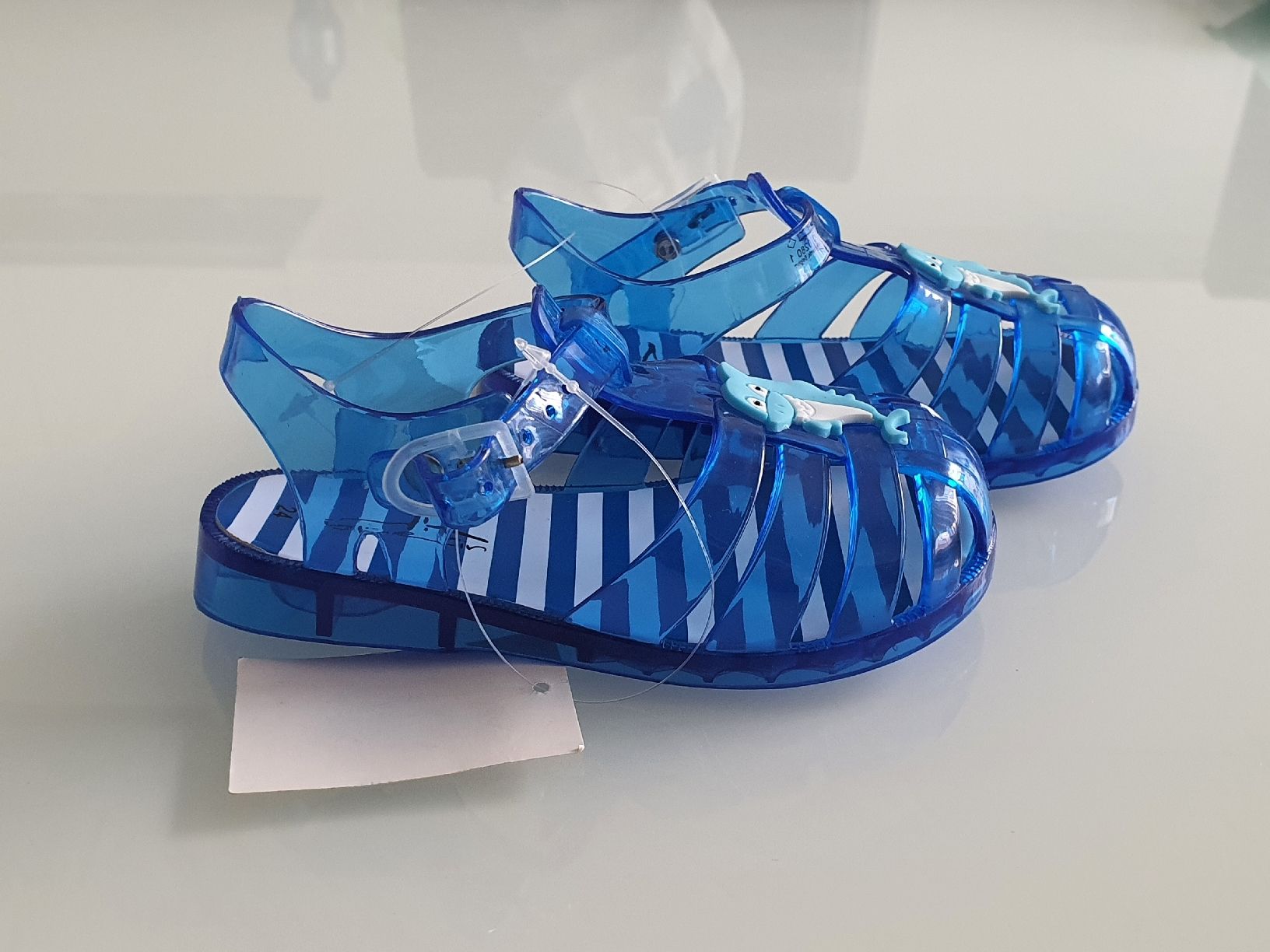 Scarpe per ragazzi: Gr. 24 - Shark Badesandalen, Neu – Nuovo e nell'imballaggio originale da Nürensdorf venduto da sal_g2bz 1
