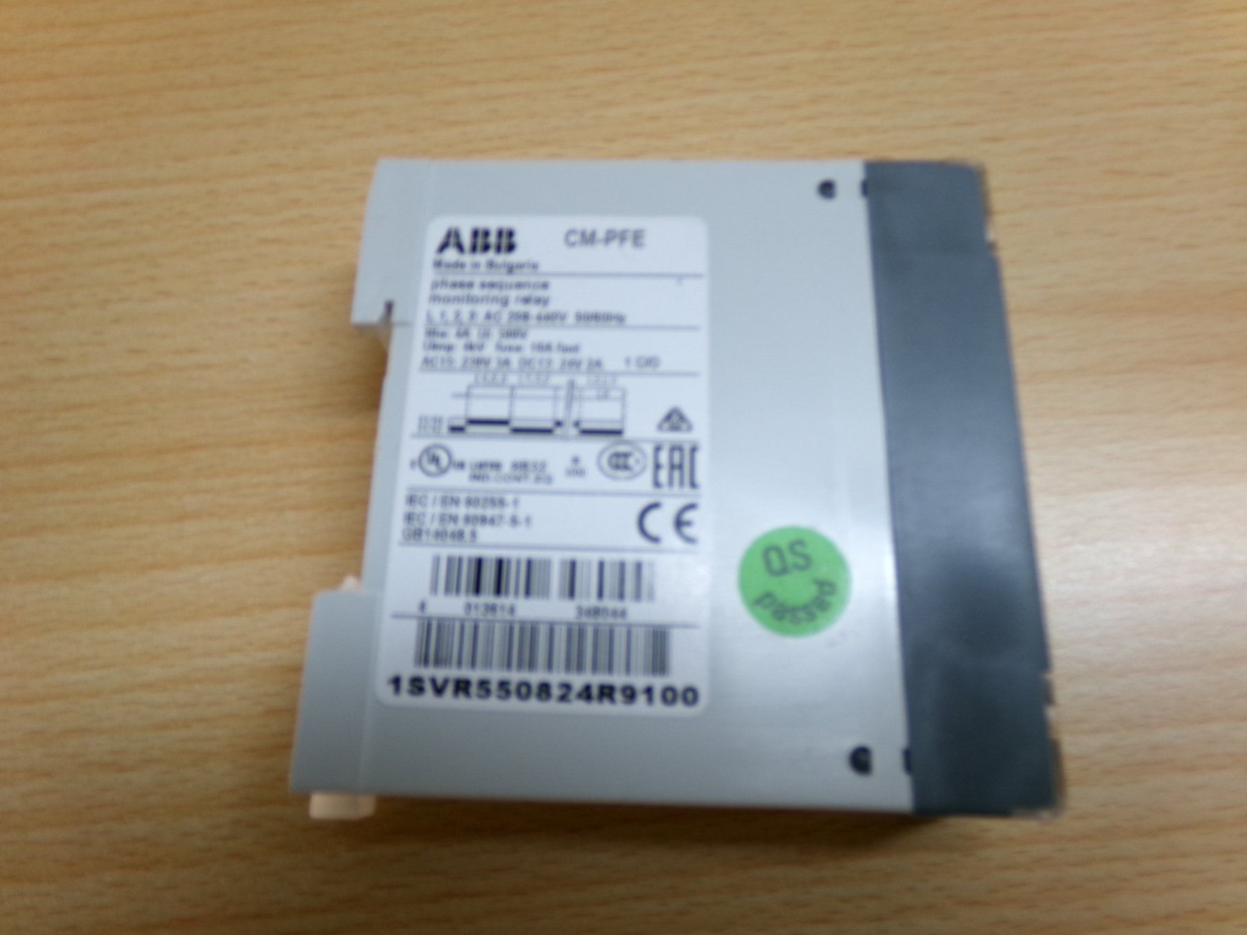 ABB Componenti elettronici: Ueberwachungsrelais 3-Phasig ABB CM-PFE – Usato da Hombrechtikon venduto da HGK50 2
