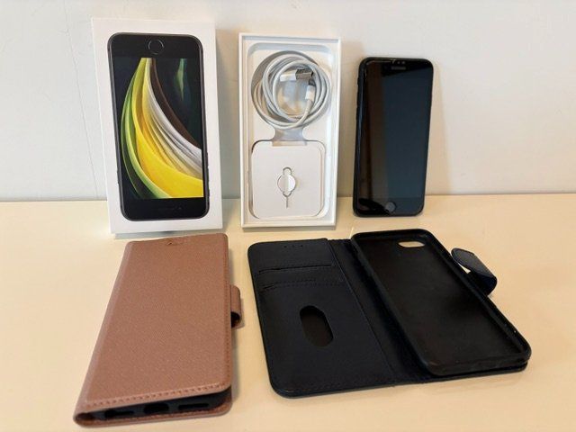 Apple Telefoni cellulari / Smartphones: iPhone SE 128GB – Usato da Worb venduto da Saasia2