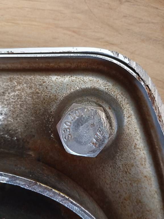 Alle Motorradersatzteile: Fussraster Original für Harley Davidson – Gebraucht aus Niederdorf von muenchenstein 1