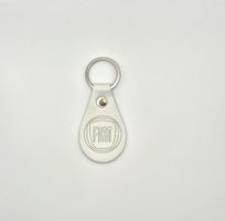Eleganter Fiat Schlüsselanhänger mit Lasergravur