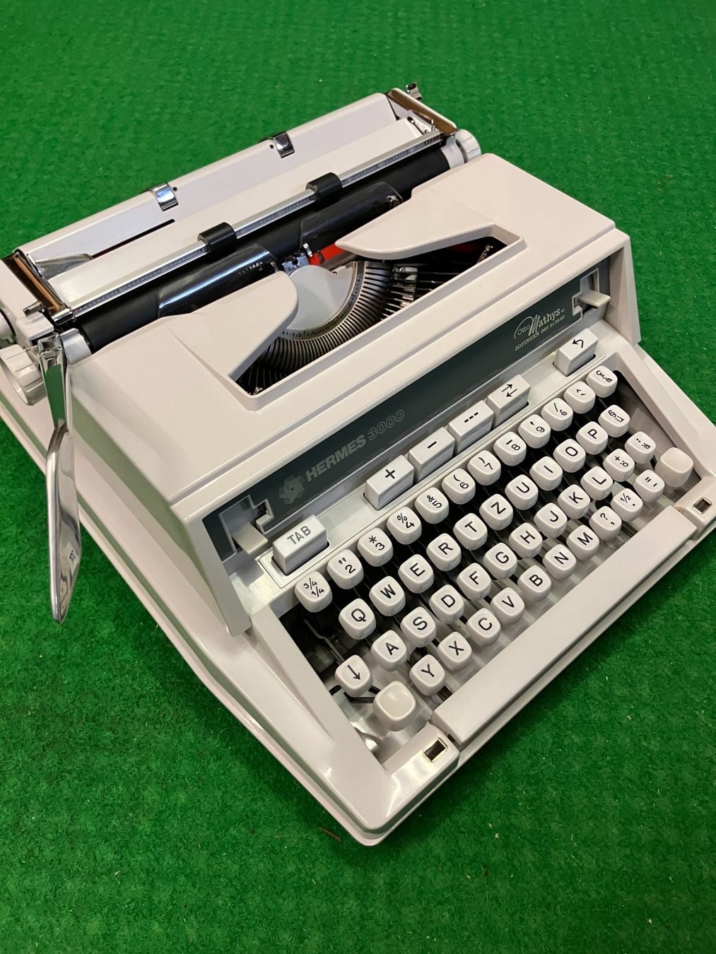 Hermès Schreibmaschinen: HERMES 3000 SCHREIBMASCHINE – Gebraucht aus Hombrechtikon von rennurb5 3