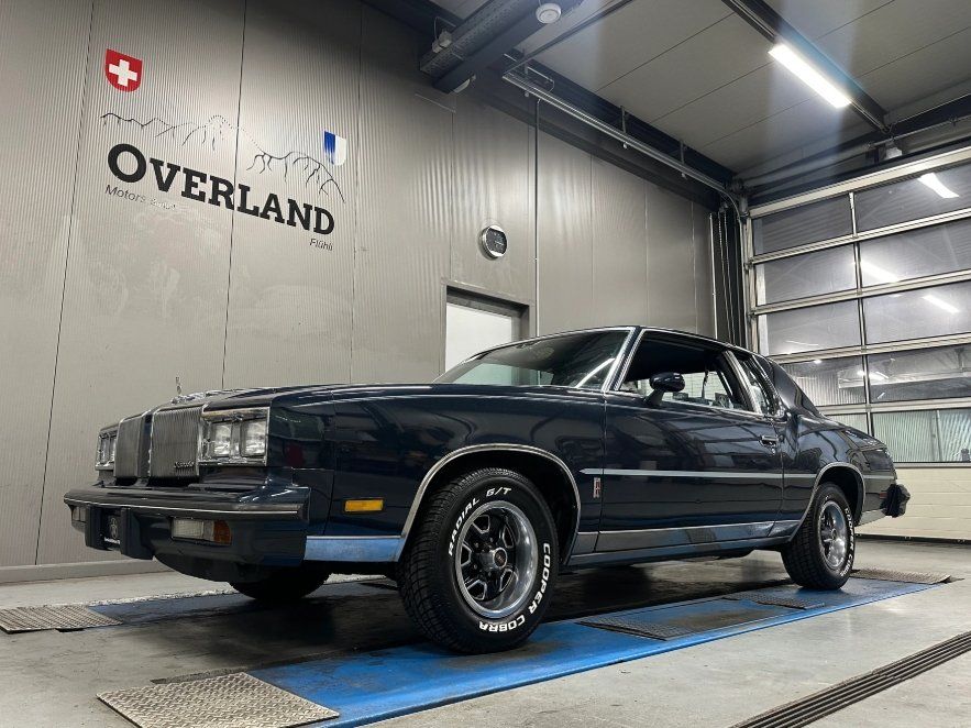 Oldsmobile Automobili: Oldsmobile Cutlass Coupe 5.0 V8 – Usato da Flühli LU venduto da Overland_Motors