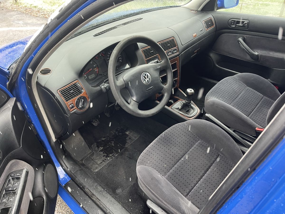 VW Automobili: golf 1.8 4x4 – Usato da Spiez venduto da bertula 5