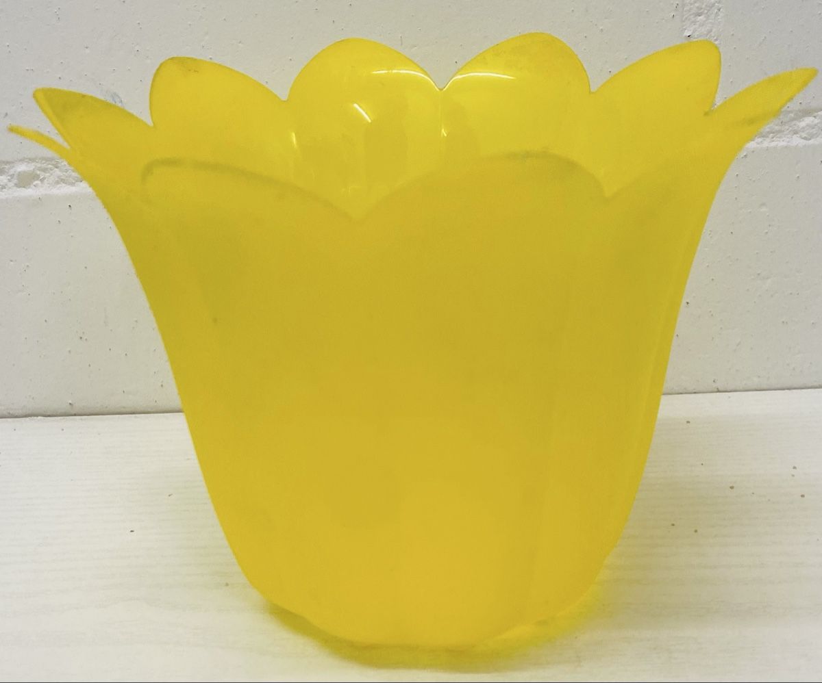 Vasi per fiori: Übertopf aus Kunststoff – Usato da Reichenburg venduto da Noxima 1