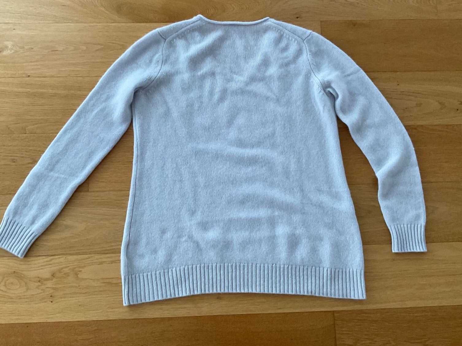 FTC Maglioni & Felpe: FTC V-AUSSCHNITT (mit Rollkante) Kaschmir PULLOVER Gr. L – Usato da Zufikon venduto da AGLAOPHOTIS 1