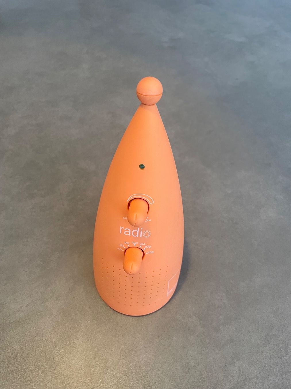 Radios: Retro Radio Orange FM – Gebraucht aus Fislisbach von arse