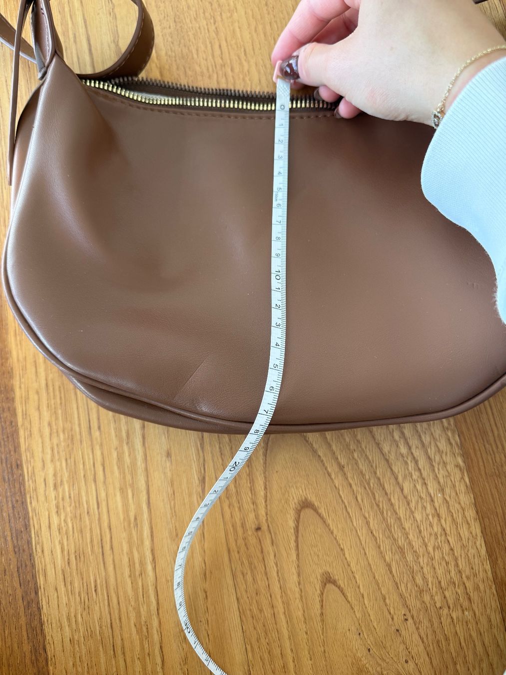 Taschen für Damen: Umhängetasche – Gebraucht aus Sissach von laura.x4 4